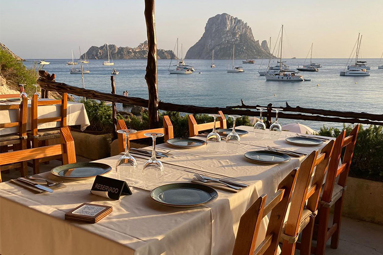 A beach restaurant carmen Ibiza