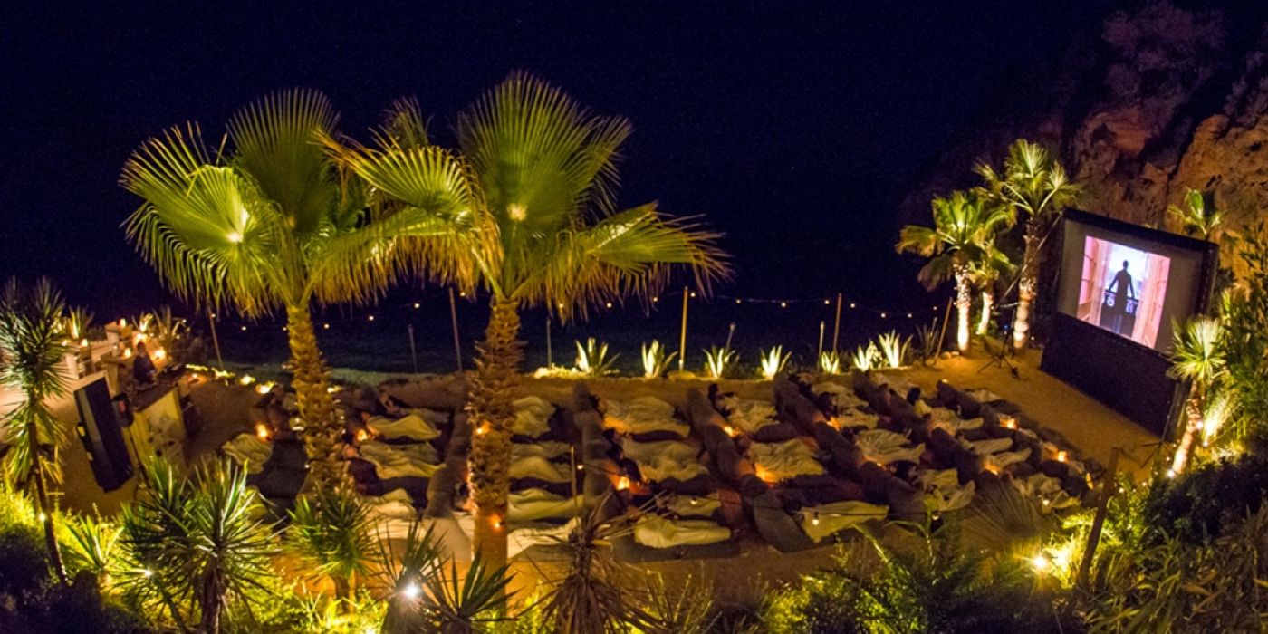 Cinema on the beach, a different plan for the evenings in Ibiza