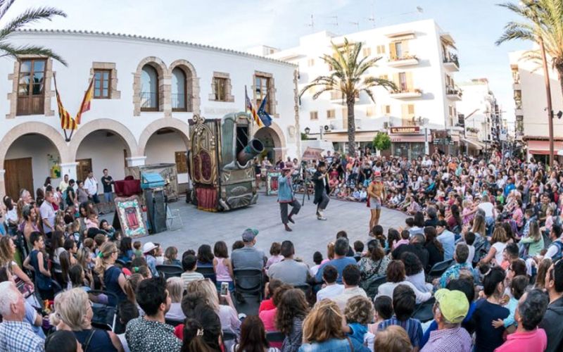 Ibiza with kids: Barruguet Family Theatre Festival