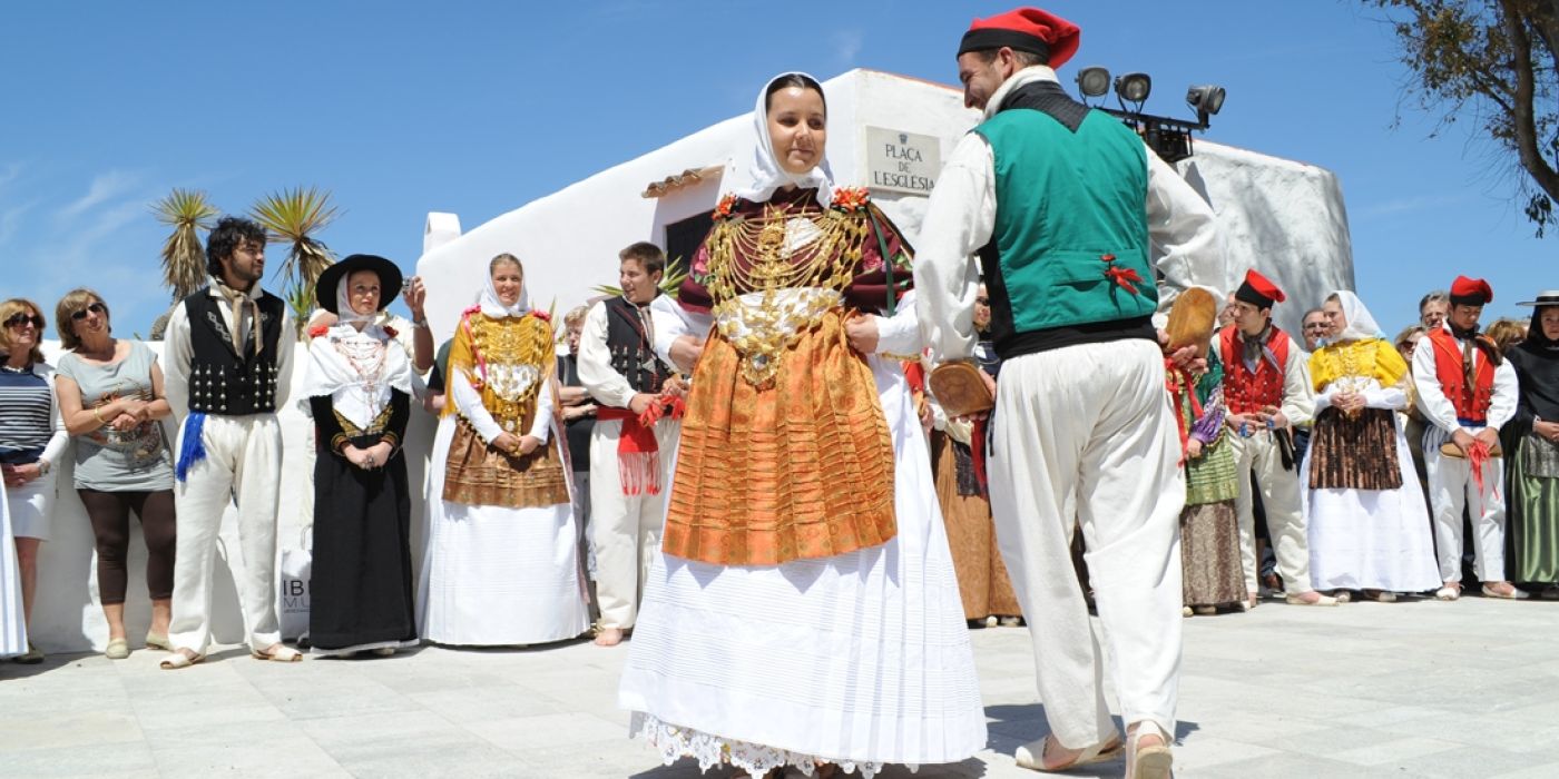 Come and join the Fiestas de Mayo