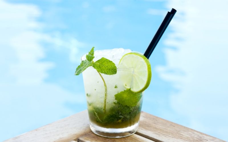 The most refreshing summer cocktails (and the best time to drink them)