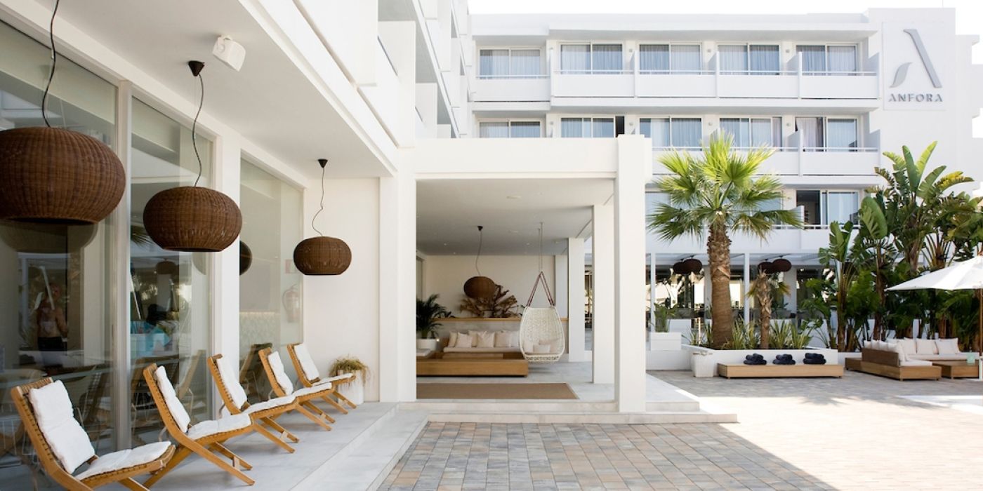 10 benefits if you book your holidays at Hotel Anfora