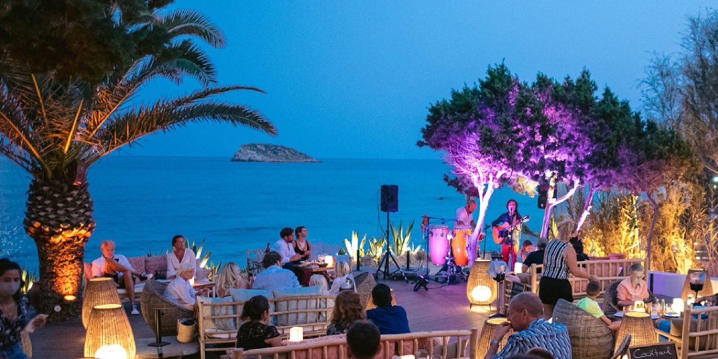 Where to go for dinner in and around Es Canar
