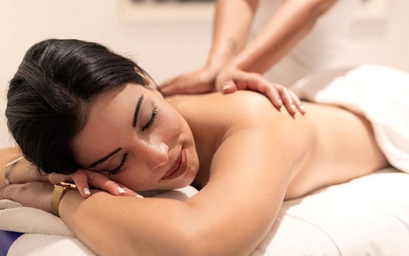 A relaxing holiday in Ibiza: massages at Hotel Ánfora