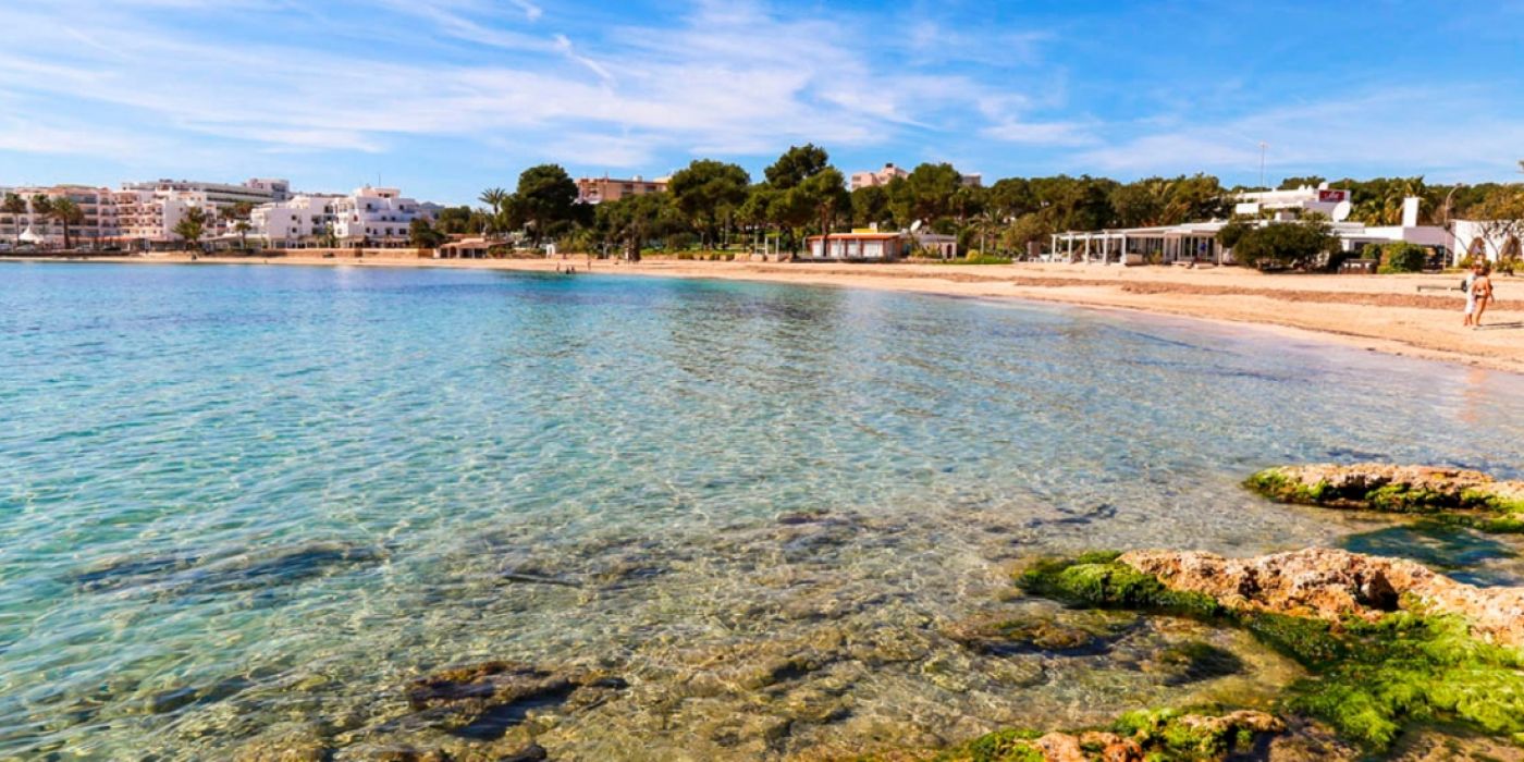 5 Reasons to choose your holidays in Es Canar, Ibiza